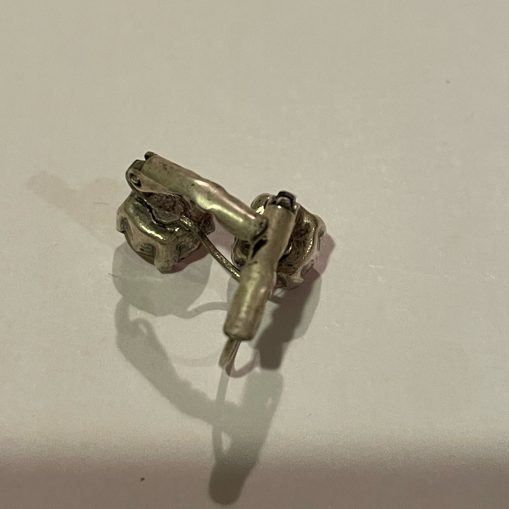 Loop earring - Picture 2 of 2